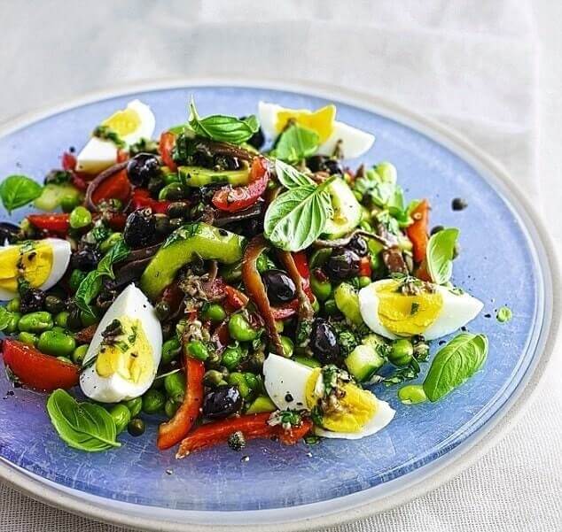 Salade niçoise, the queen of salads