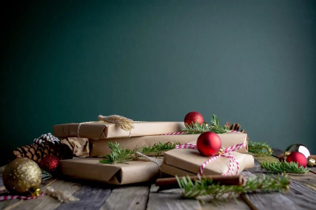 Conceptualization of a Unique Christmas Hamper Collection